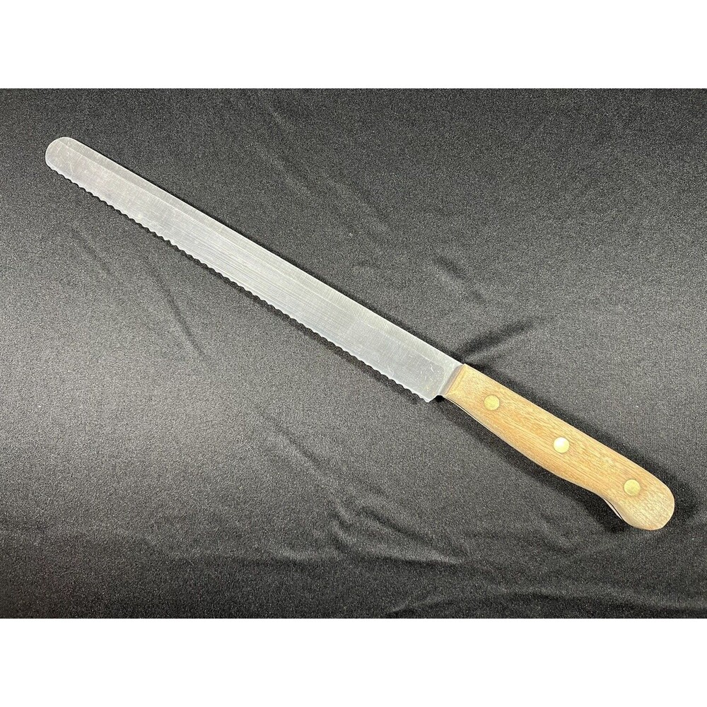Chicago Cutlery BT10 Bread Knife 10" Blade Wood Handle Slicing Vintage